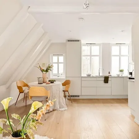 Beautiful Top-floor 4br Loft By Bryggen & Floyen